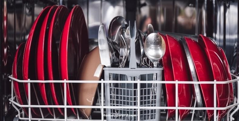 how long should you let dishes sit in the dishwasher after it’s done
