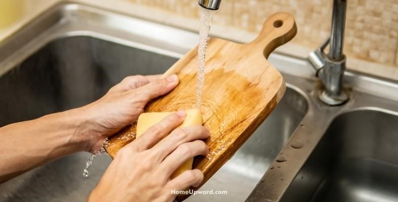 how to clean a cutting board after raw meat use