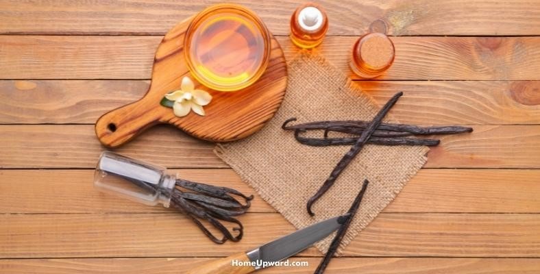 the main difference between pure vanilla extract and imitation vanilla extract is the flavor
