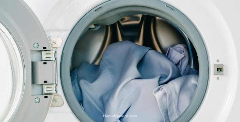 should you leave wet clothes in the washer overnight