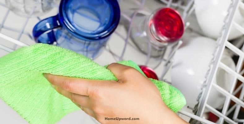 cleaning your dishwasher with a diy dishwasher detergent